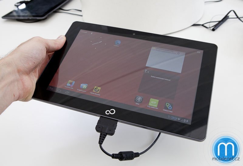 Fujitsu Stylistic M532