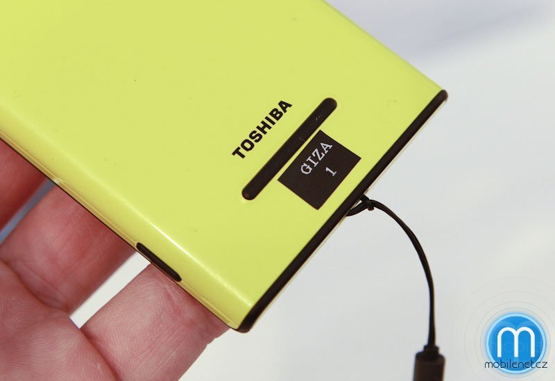Fujitsu Toshiba Windows Phone 7.5