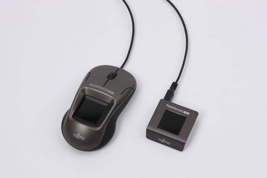 Fujitsu zabudovalo senzor skenující žíly do myši