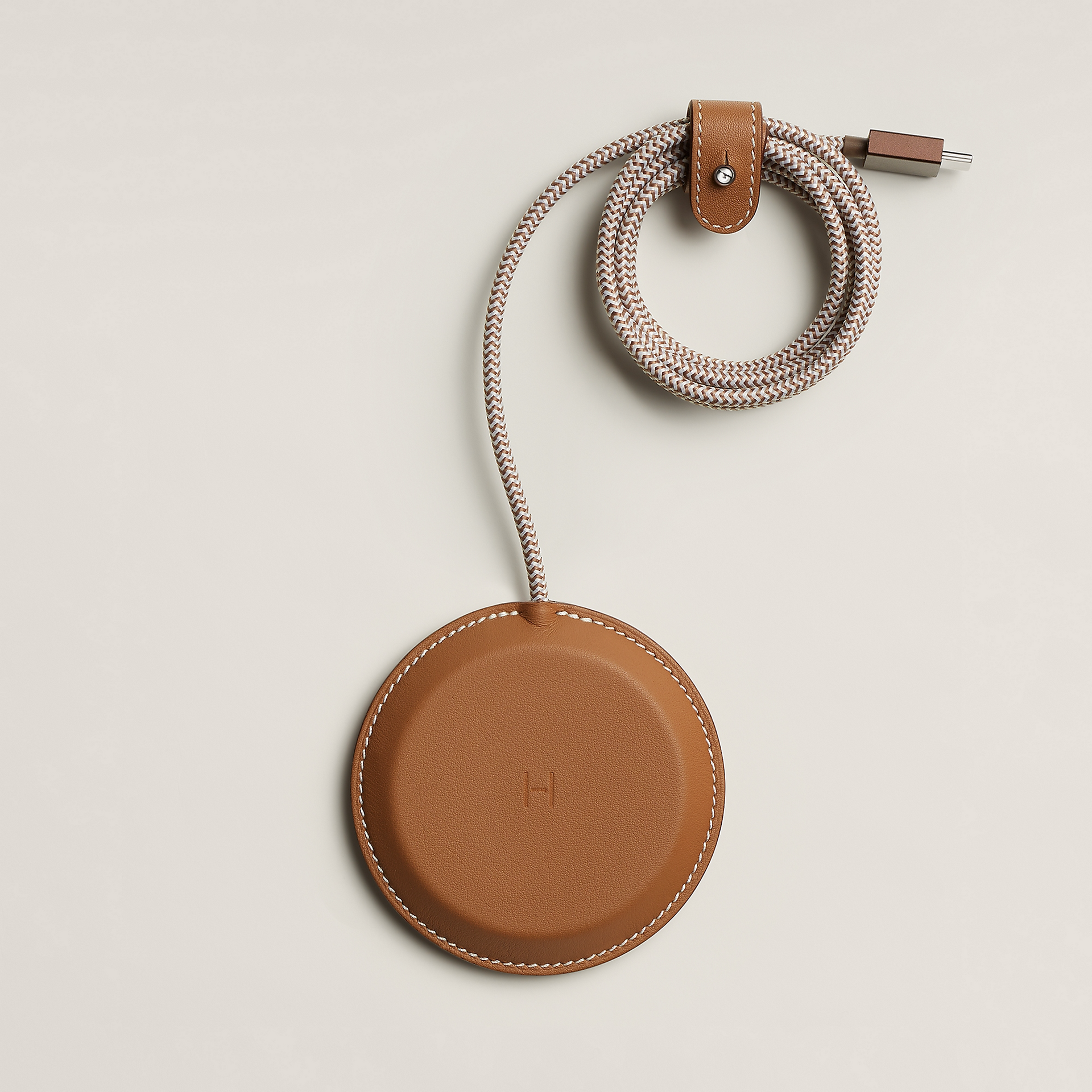 Hermès MagSafe nabíječka