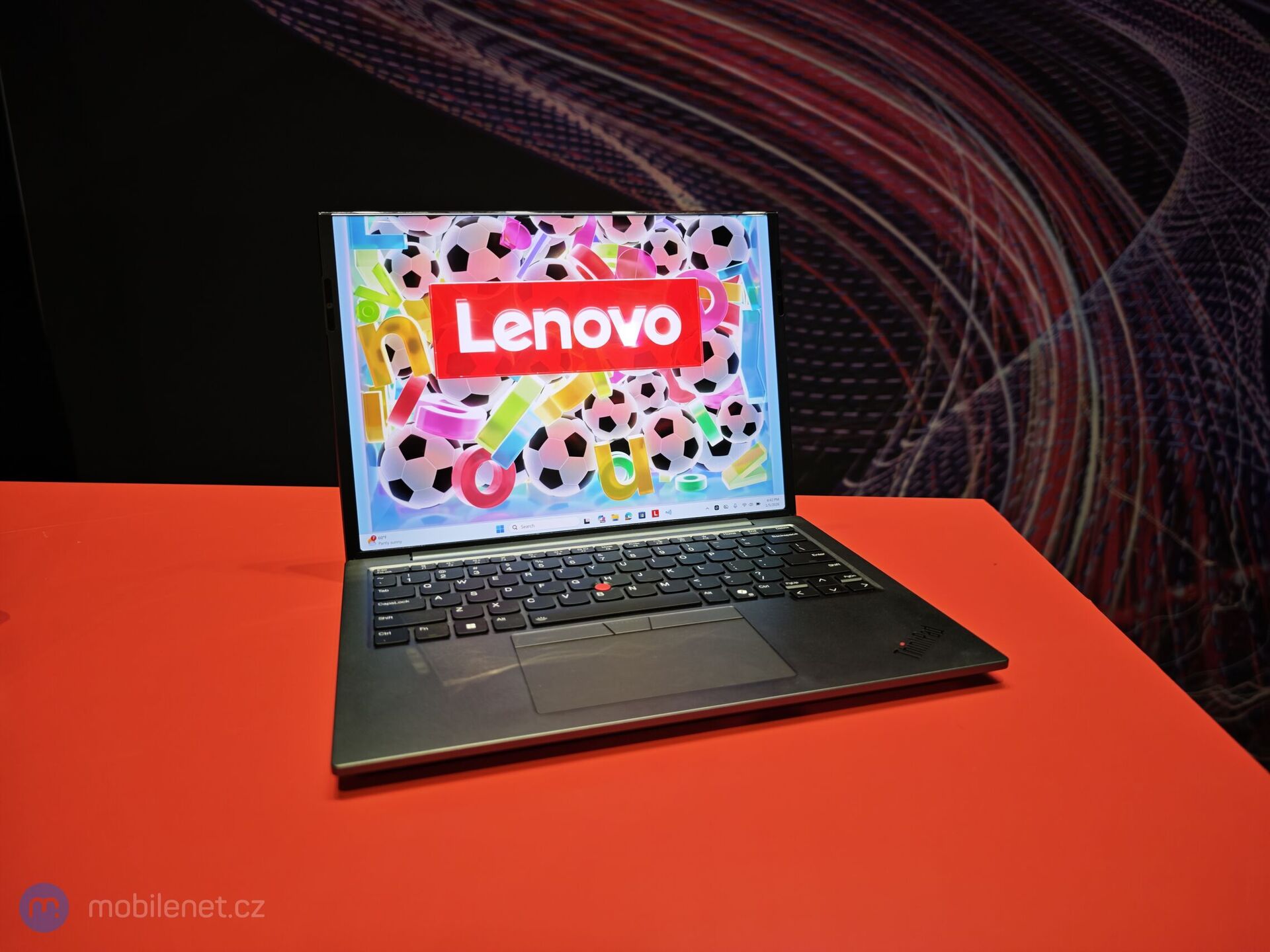 hinkPad Rollable XD Concept