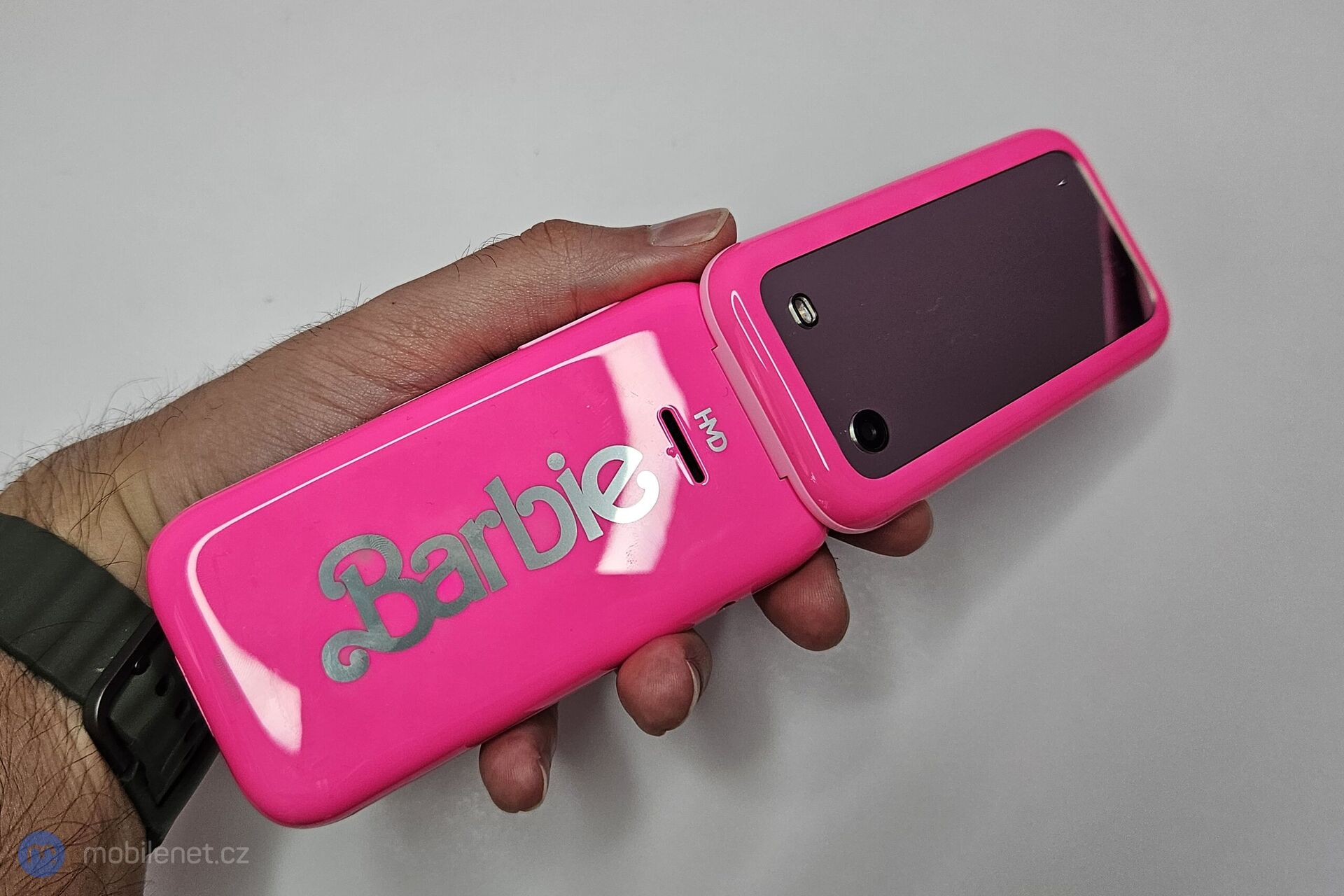 HMD Barbie Phone