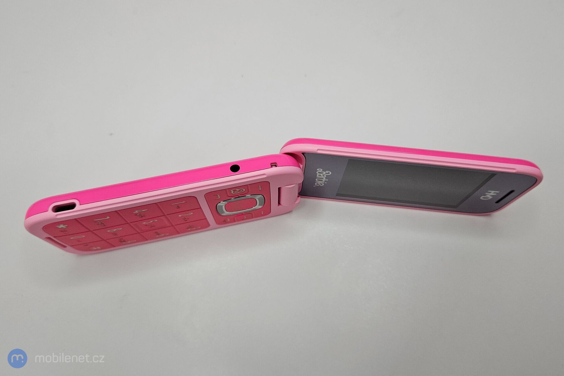 HMD Barbie Phone