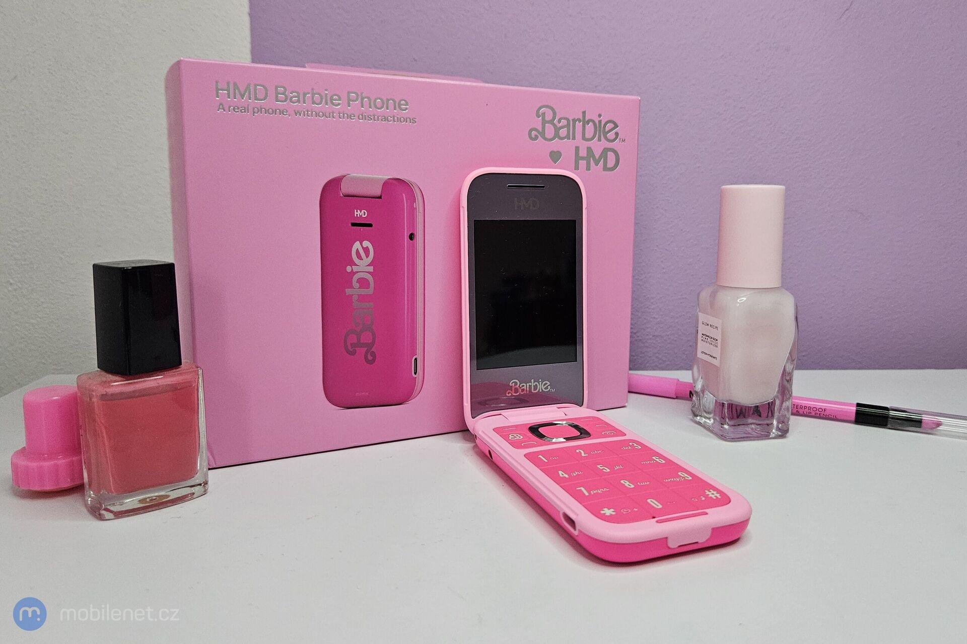 HMD Barbie Phone