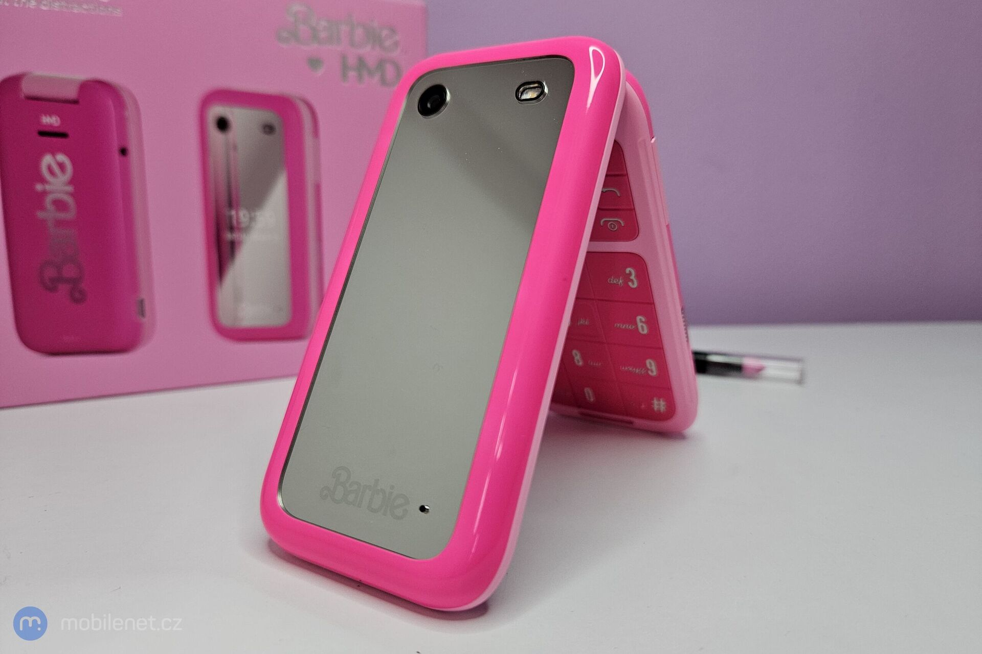 HMD Barbie Phone