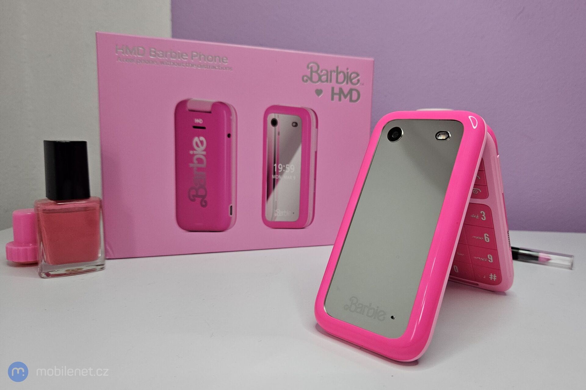 HMD Barbie Phone