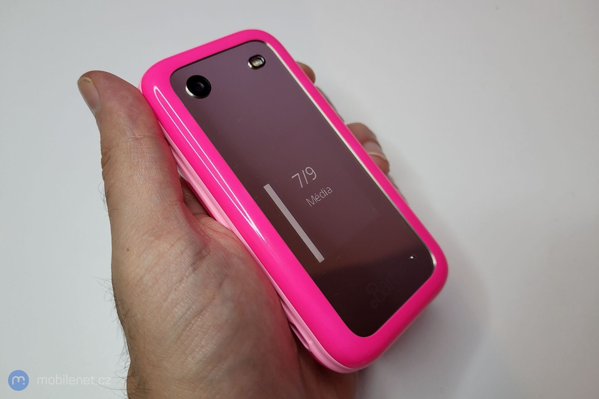 HMD Barbie Phone