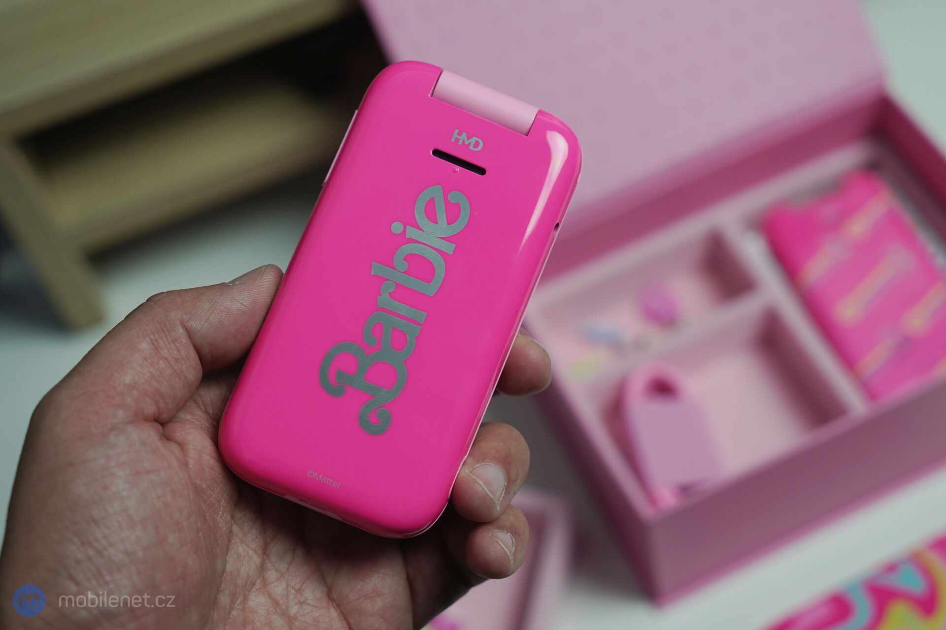 HMD Barbie Phone