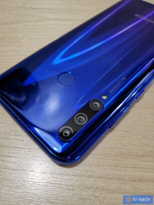 Honor 10i