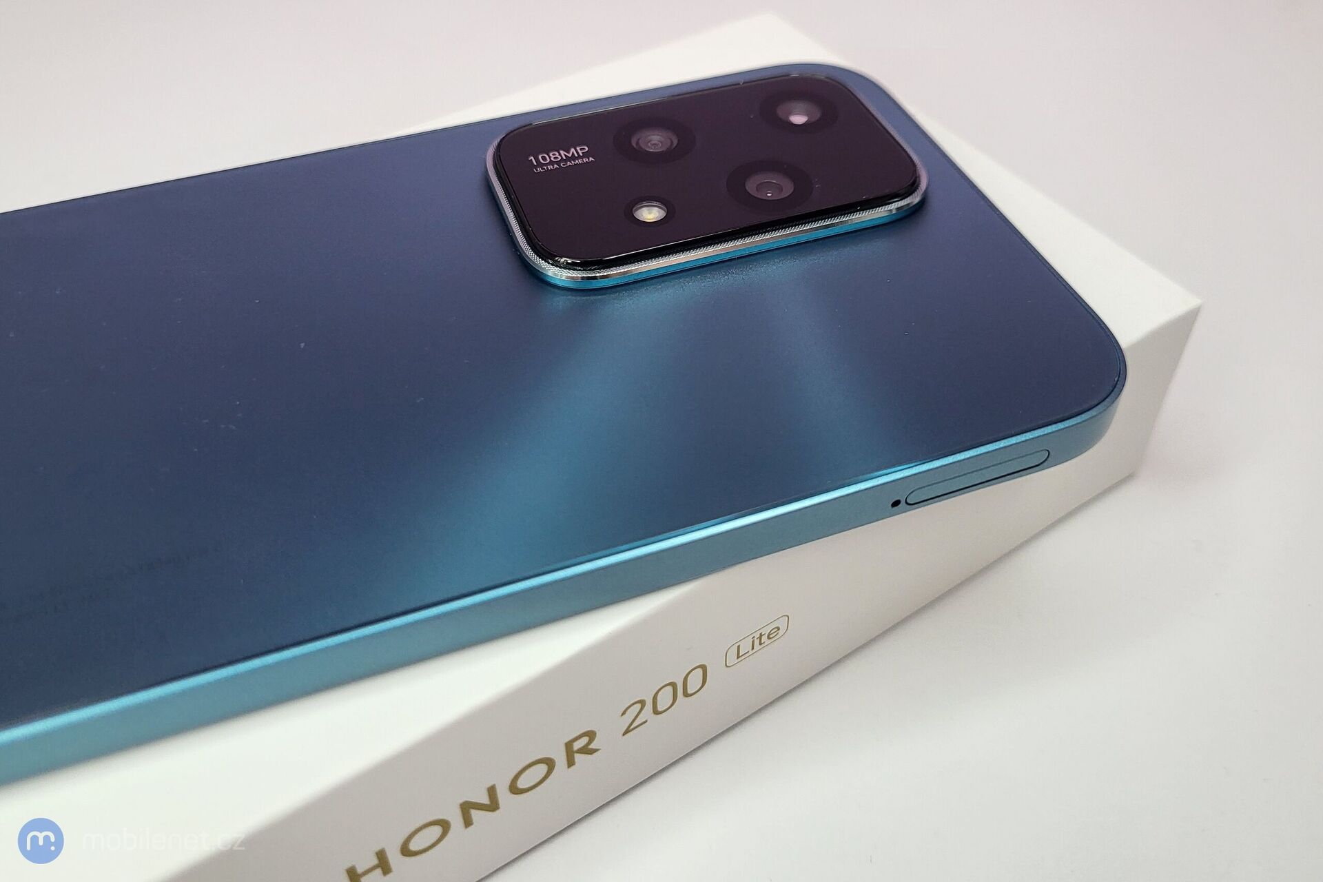 Honor 200 Lite