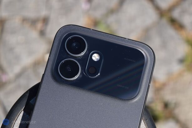 Honor 600