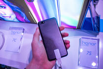 Honor 7S - představení