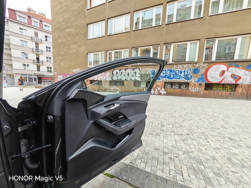 Honor Magic V5
