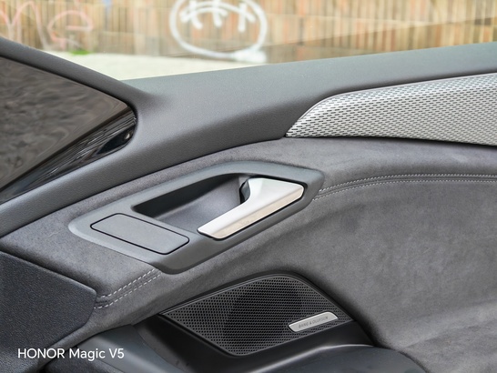 Honor Magic V5