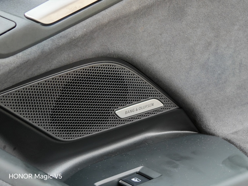 Honor Magic V5