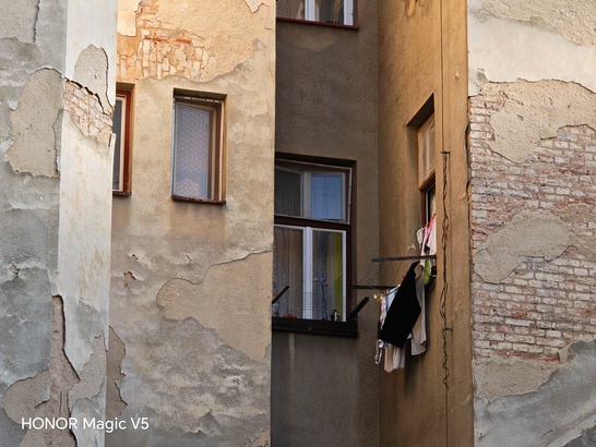 Honor Magic V5