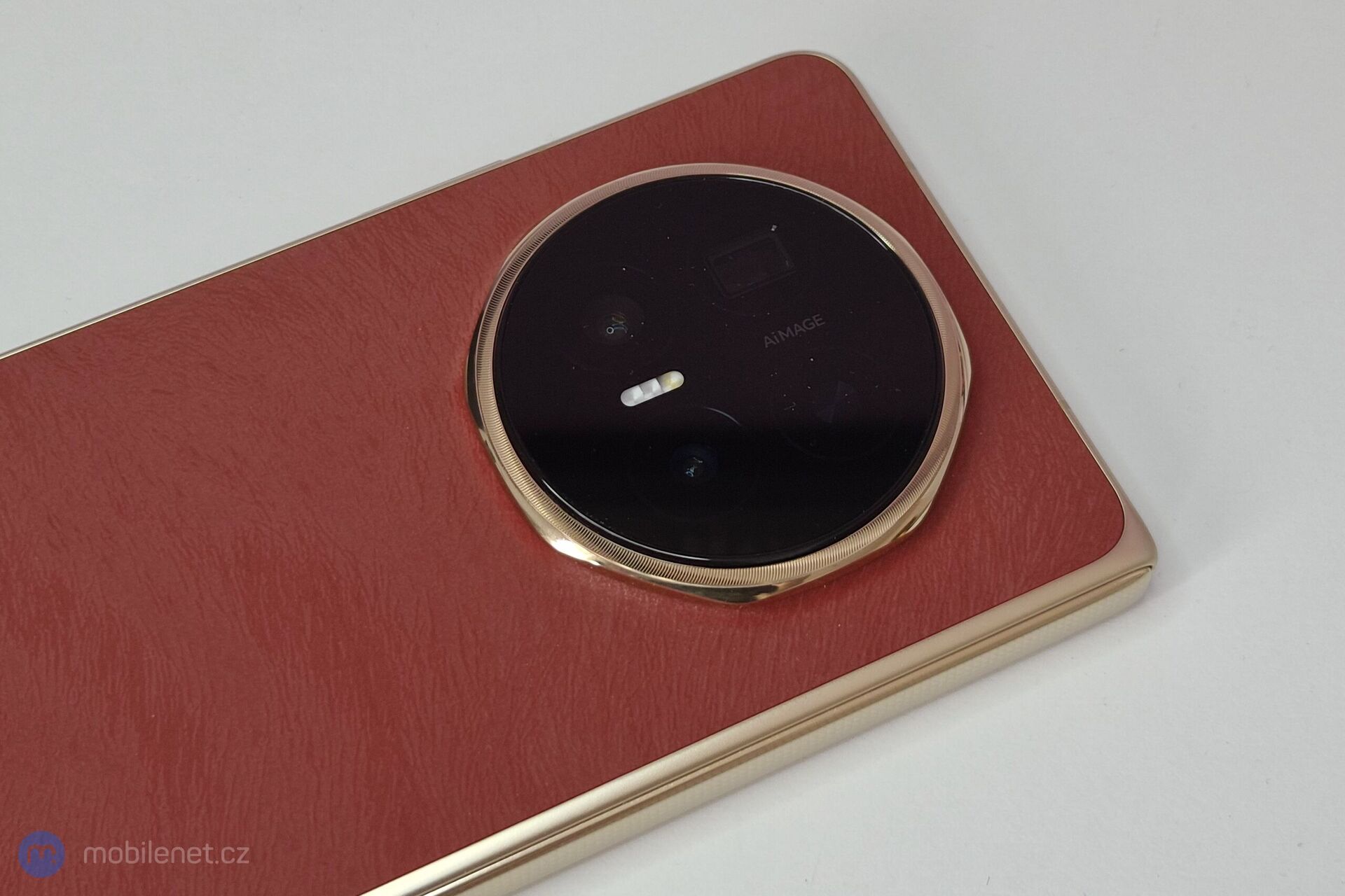 Honor Magic V6