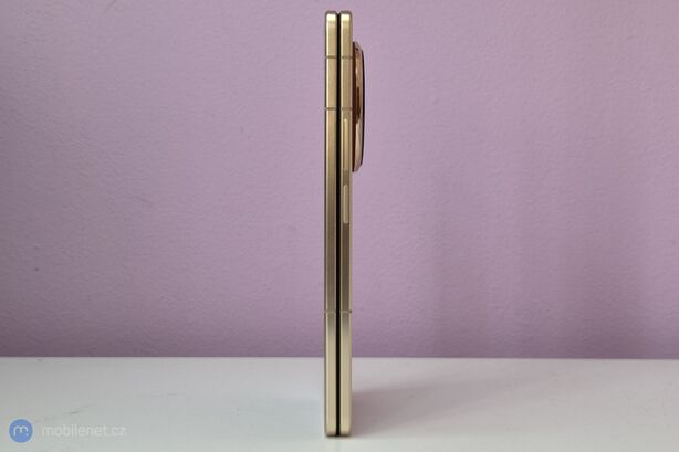 Honor Magic V6