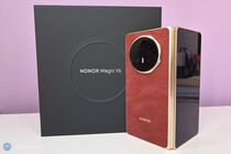 Honor Magic V6