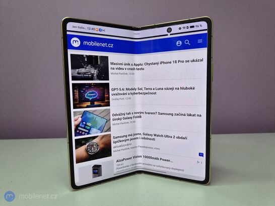 Honor Magic V6