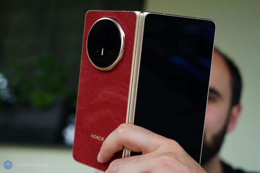 Honor Magic V6
