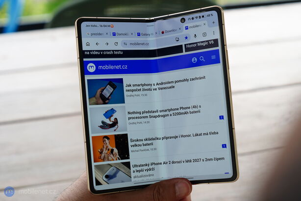 Honor Magic V6