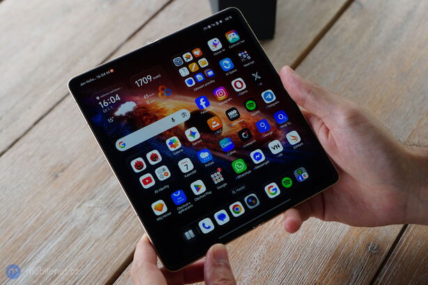 Honor Magic V6