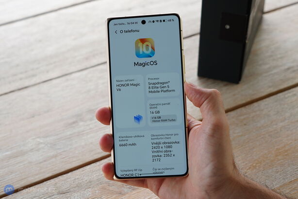 Honor Magic V6