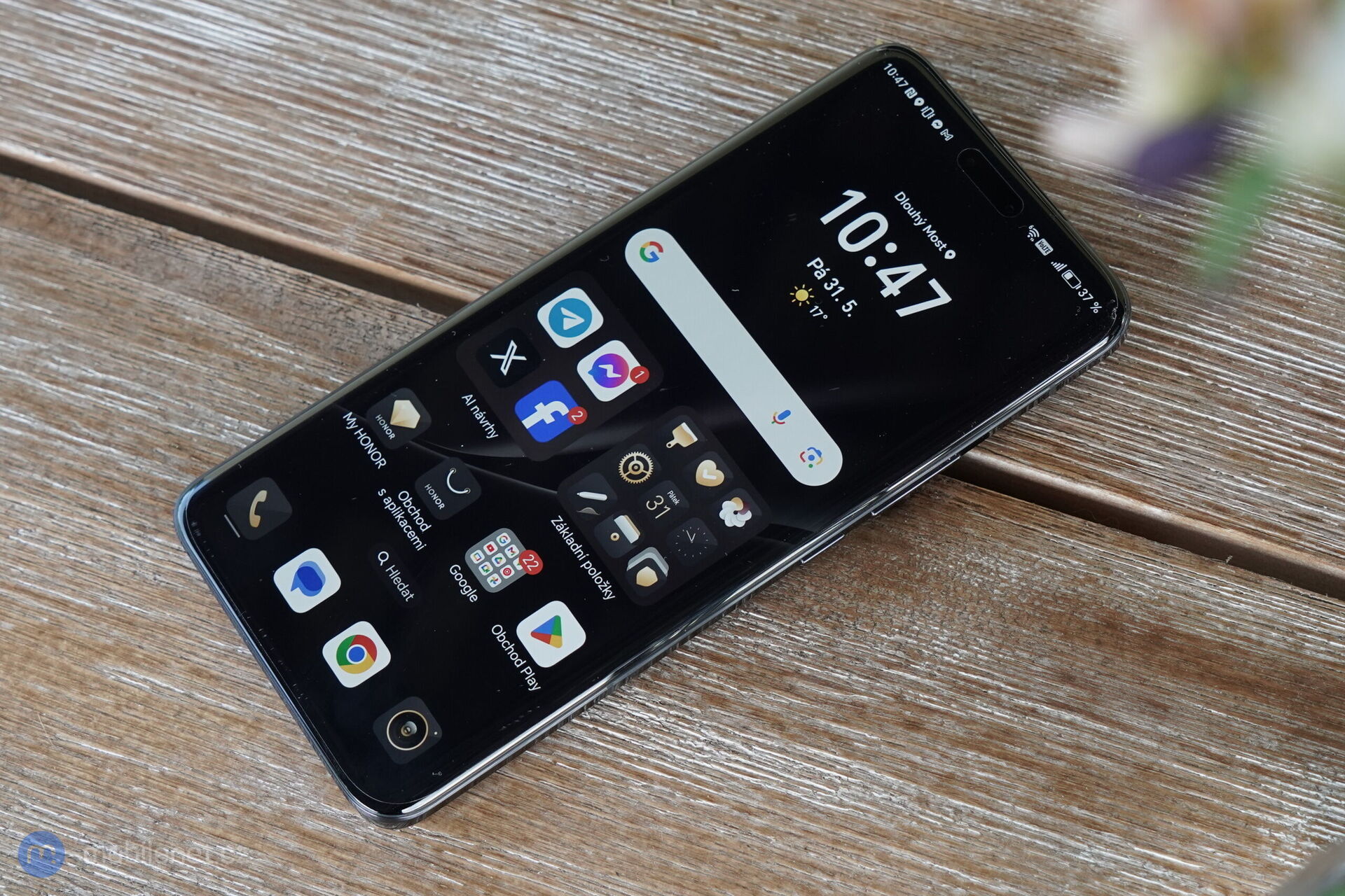 Honor Magic6 RSR Porsche Design