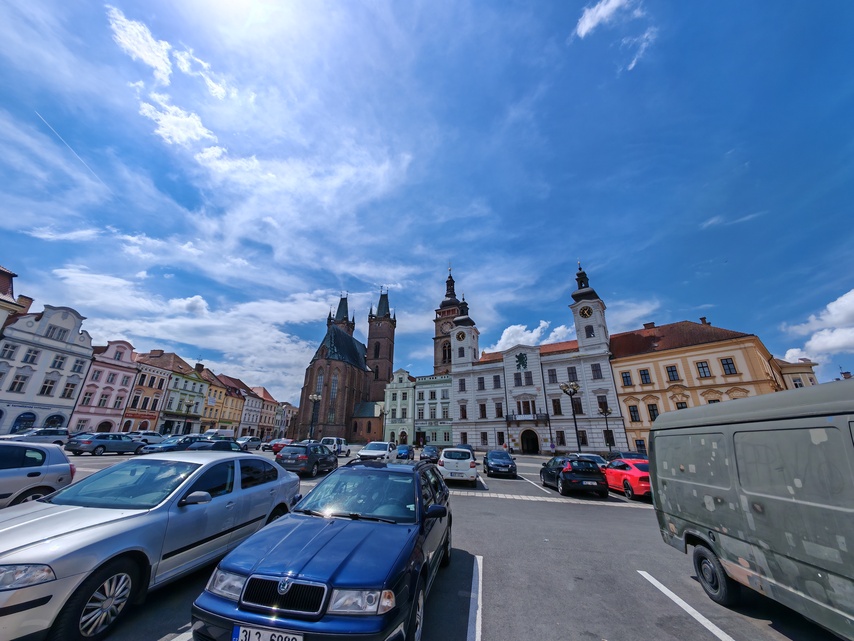 Honor Magic6 RSR Porsche Design