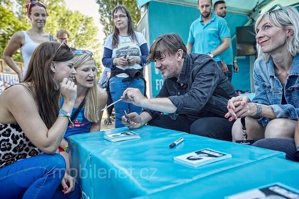 Honor na festivalu Colours of Ostrava