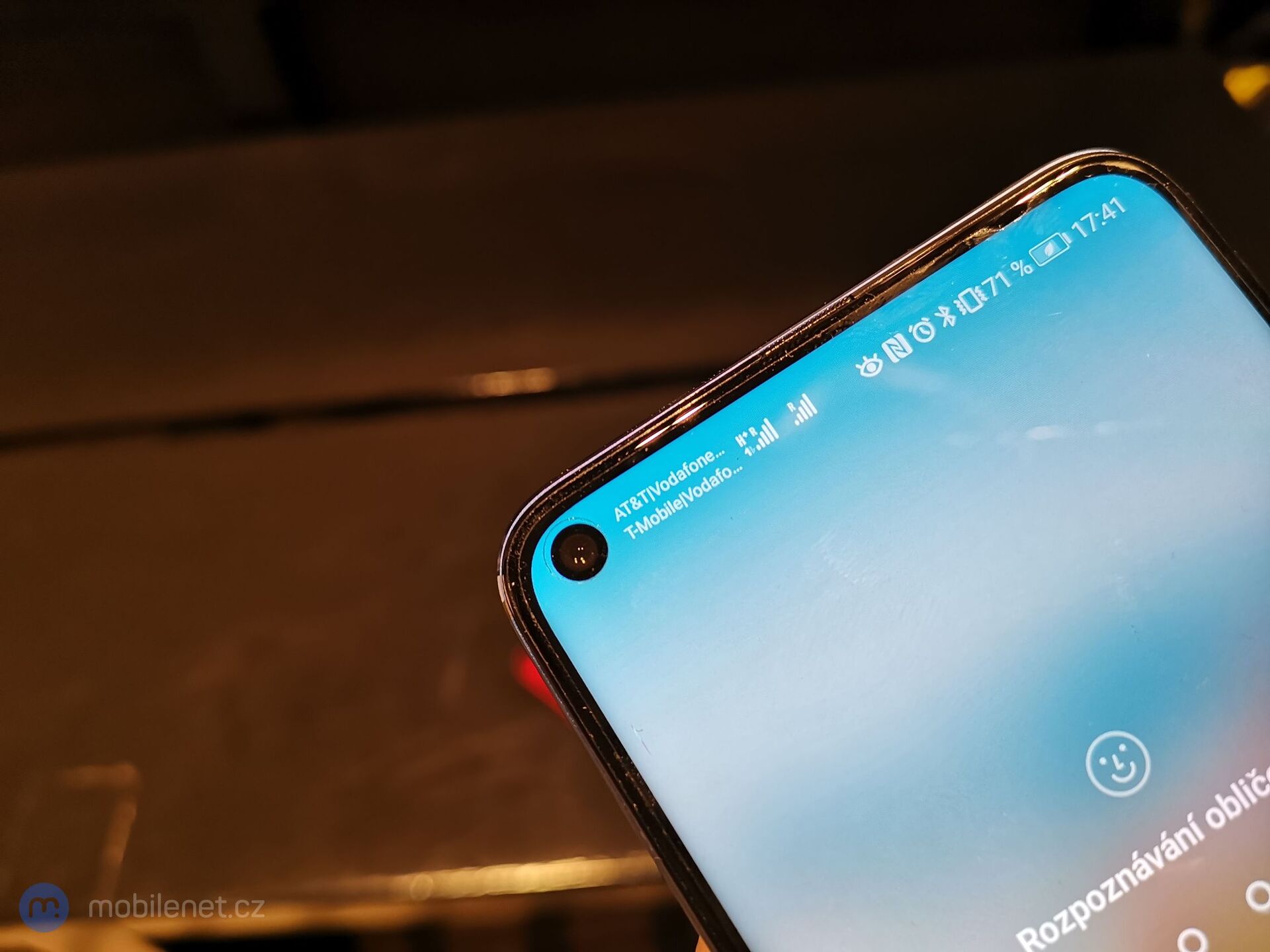 Honor View 20