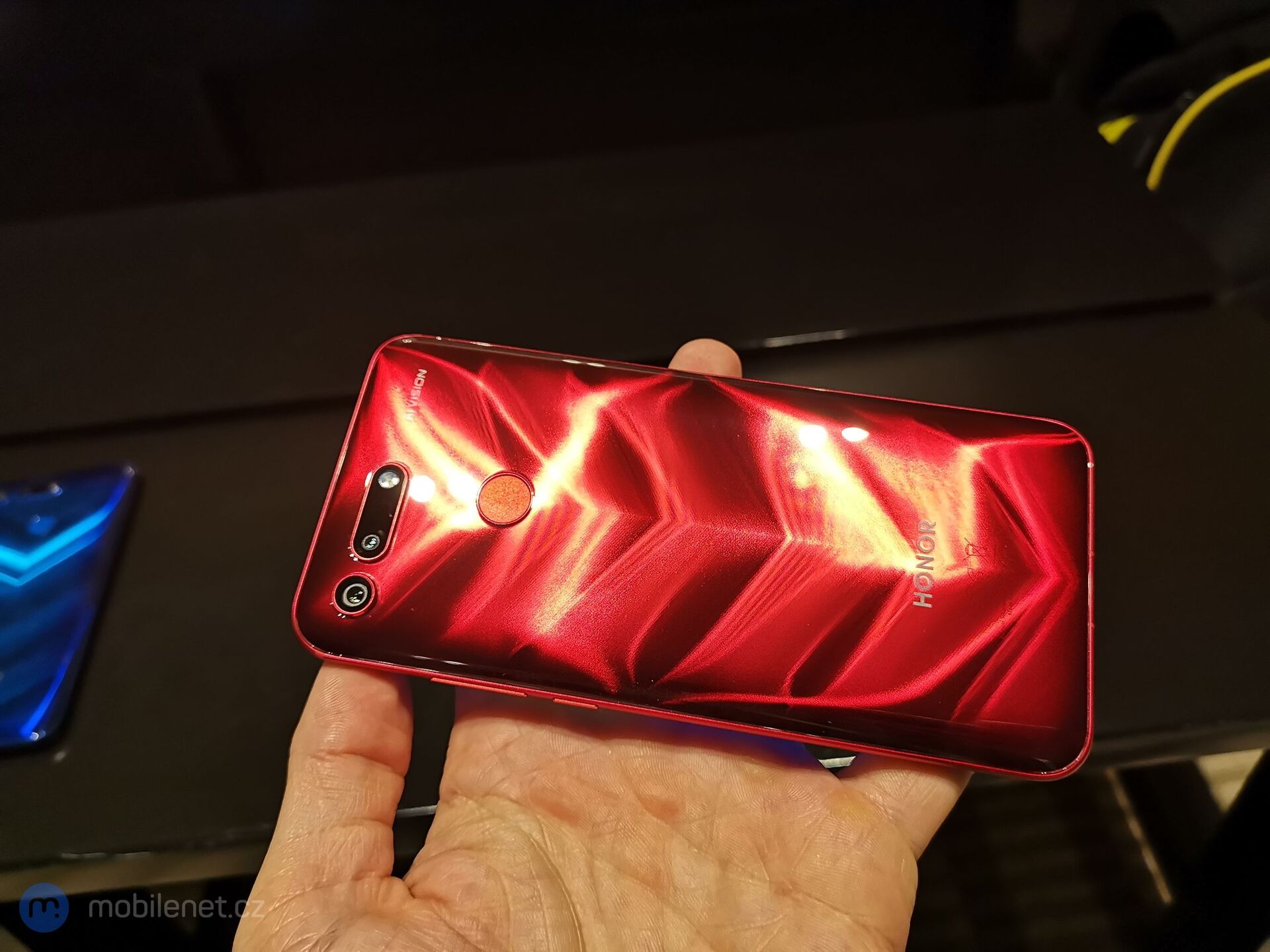 Honor View 20