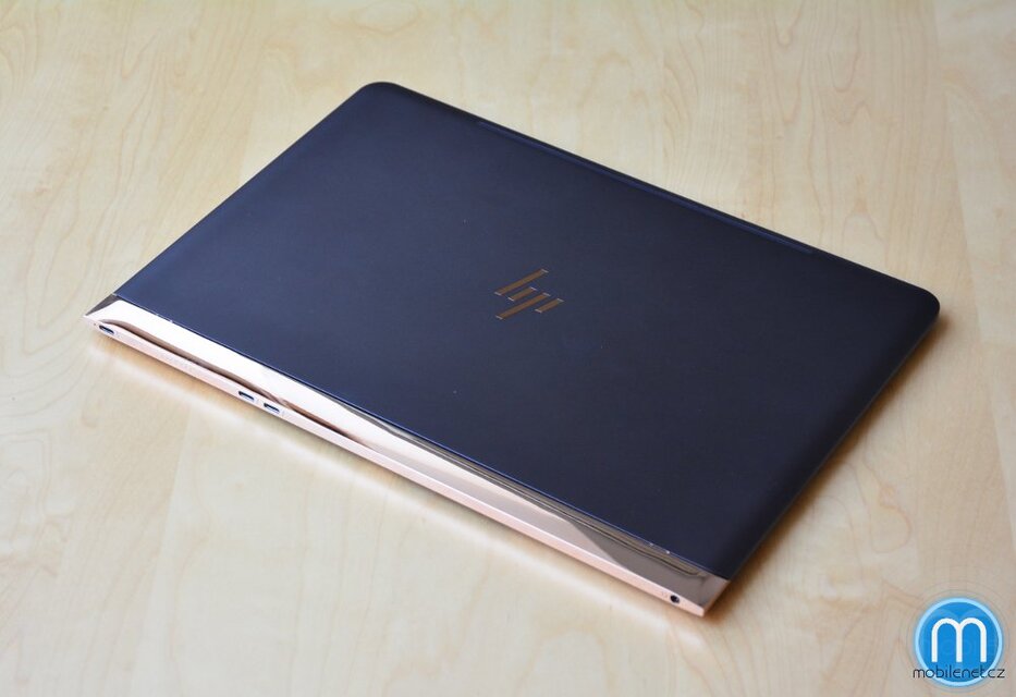 HP Spectre (2016)