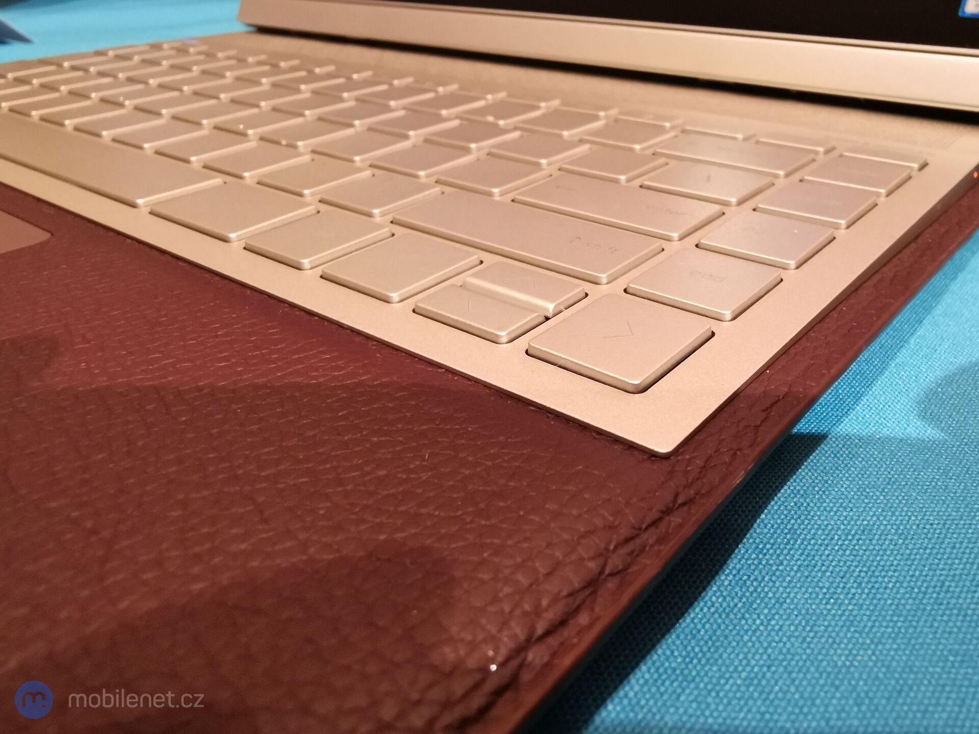 HP Spectre Folio 13