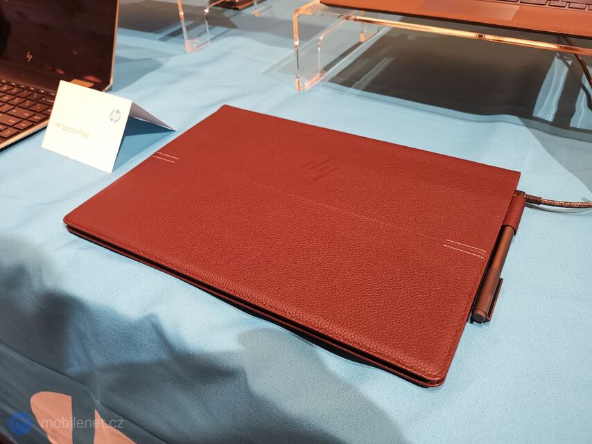 HP Spectre Folio 13