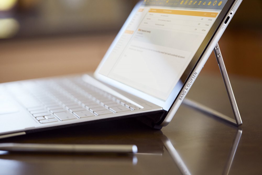 HP Spectre x2 12