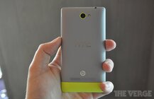 HTC 8S