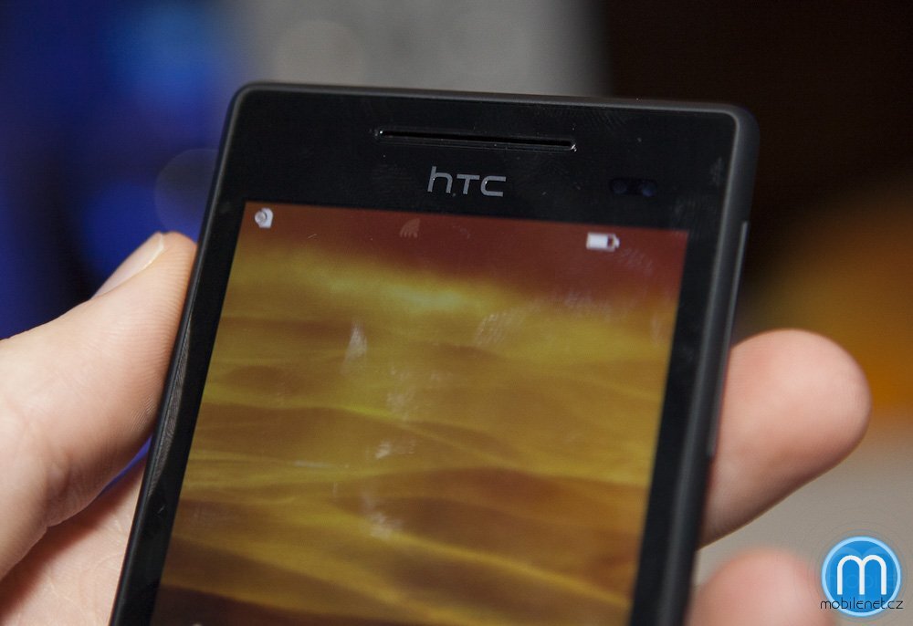 HTC 8S
