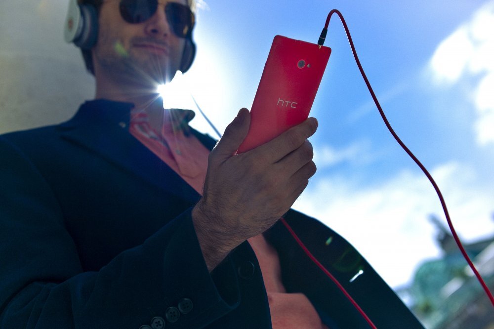 HTC 8X
