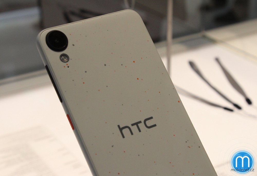 HTC Desire 825