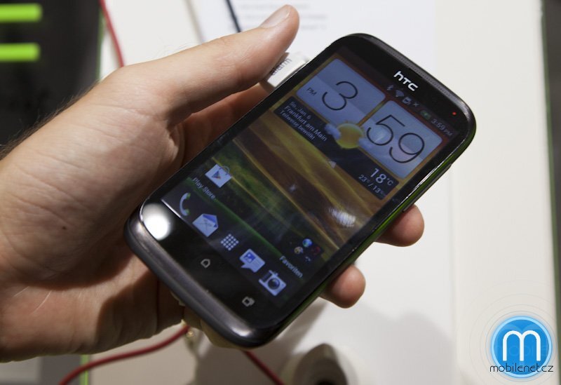 HTC Desire X