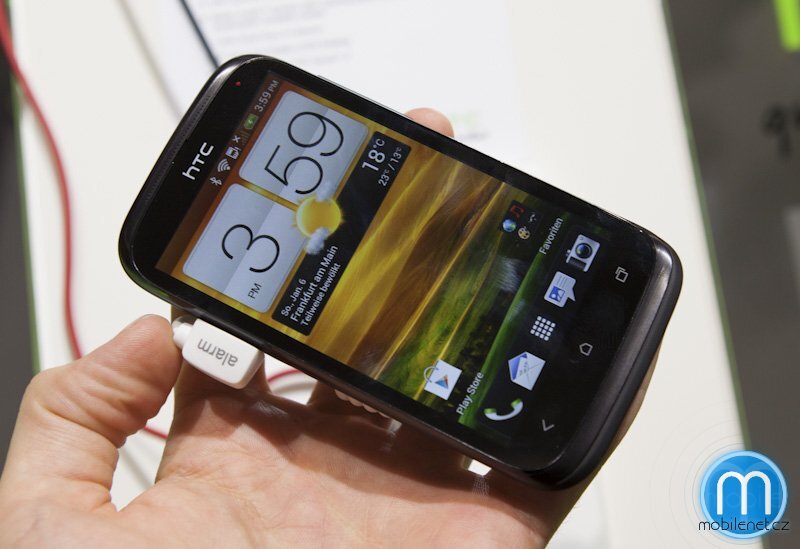 HTC Desire X