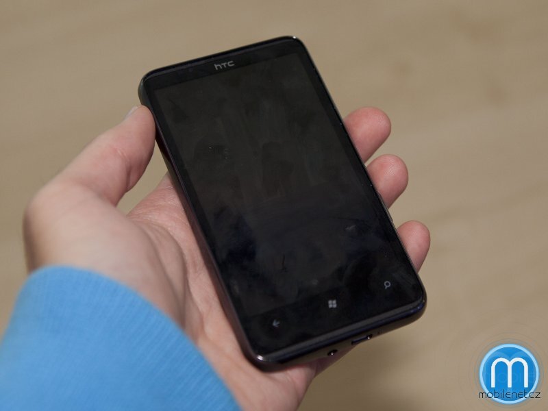 HTC HD7