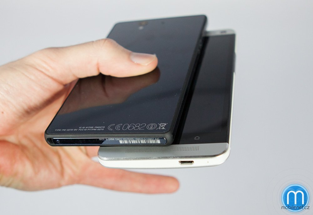 HTC One a Sony Xperia Z