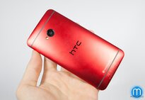 HTC One (červená)