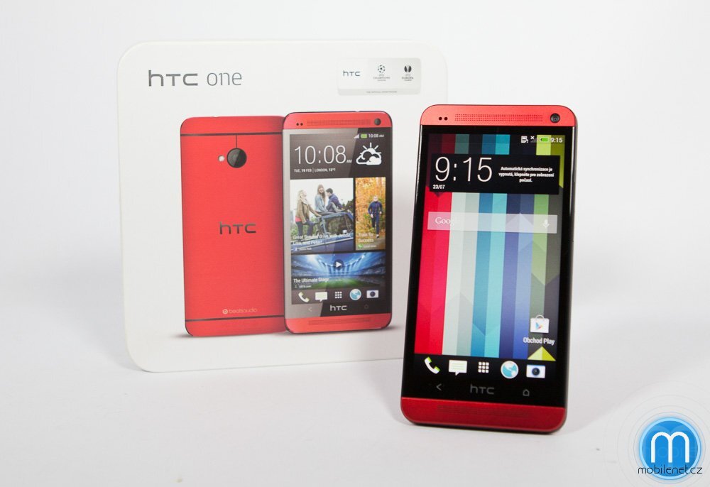 HTC One (červená)