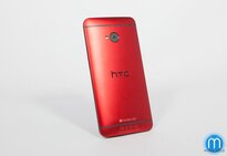 HTC One (červená)