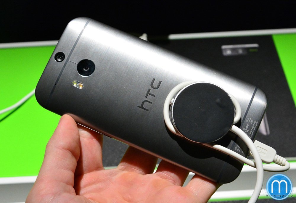 HTC One (M8)