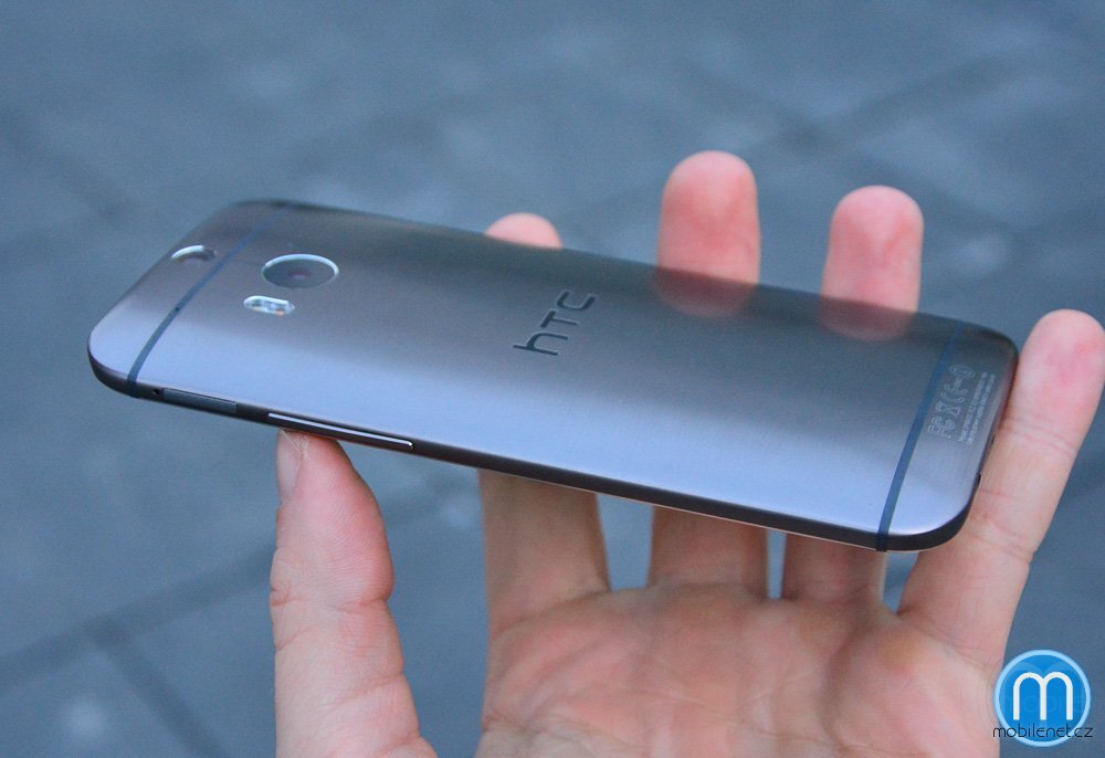 HTC One (M8)